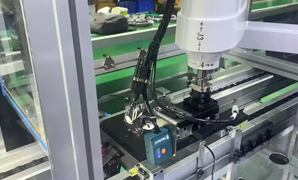 人工掃碼總漏檢？固定式二維碼掃碼設備如何讓流水線錯誤率歸零